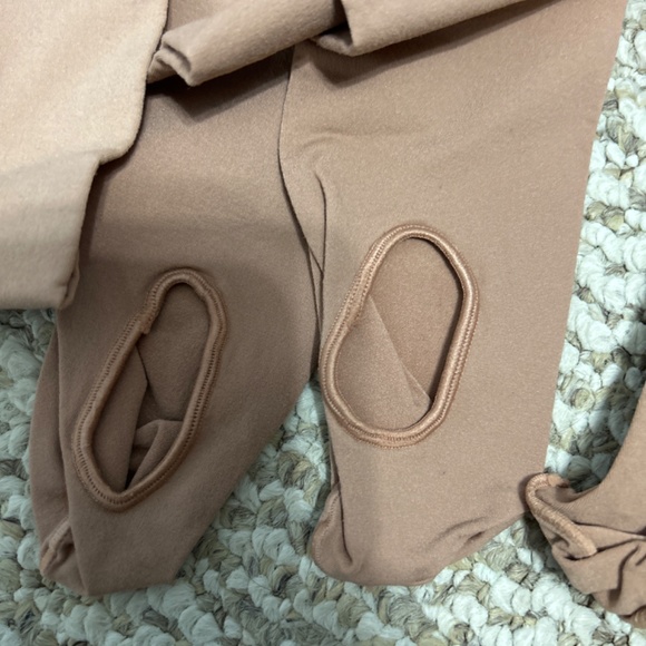 Full body tan dance tights - Picture 2 of 4